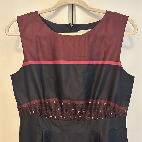 Loft Dress - Picture 2 of 5